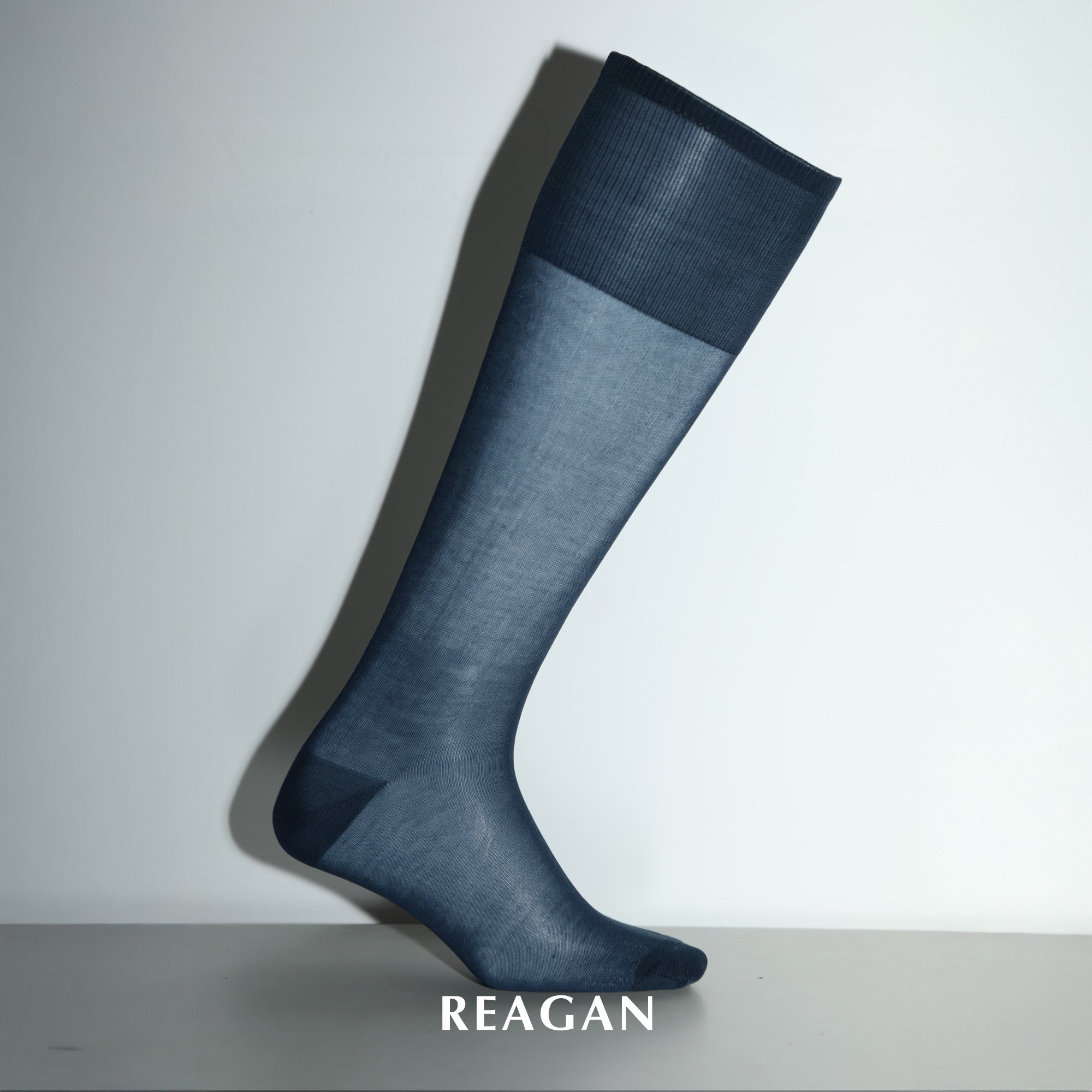 G216 Men's Mulberry Silk Business Solid Mid-Calf Dress Socks