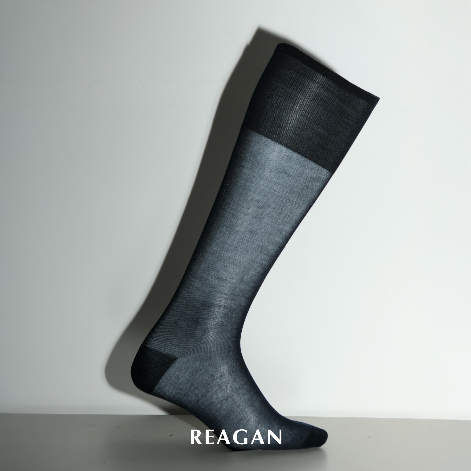G216 Men's Mulberry Silk Business Solid Mid-Calf Dress Socks