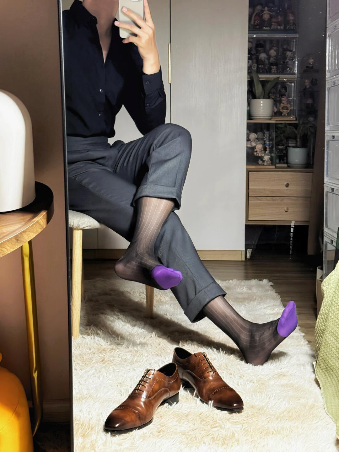 B311BZ Chaussettes habillées pour homme à bout violet, mi-mollet rayées larges